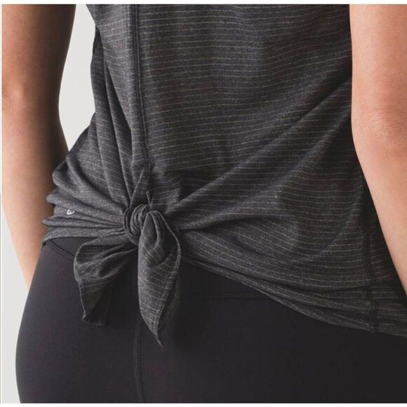 LULULEMON ATHLETICA Tie It Up Singlet In Heathered Black Size 6 - Picture 1 of 7